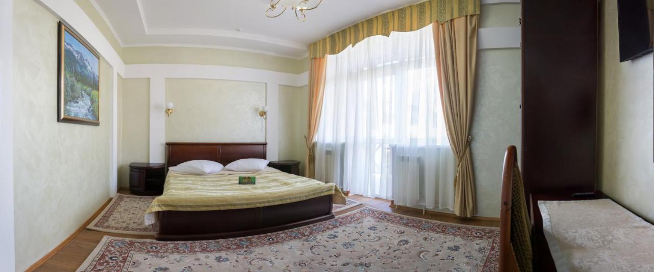 Solnichnaia Dolyna Hotel Polyana  Exterior photo